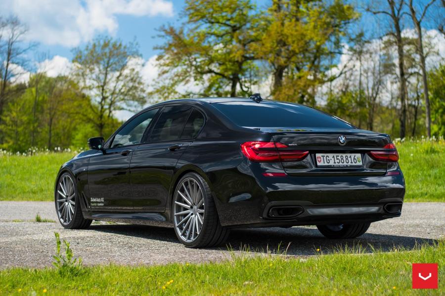  BMW 7-Series on Vossen Wheels (VFS2) 2017 года  (фото 5 из 33)